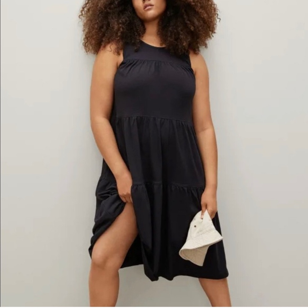 Everlane The Weekend tiered black dress size M